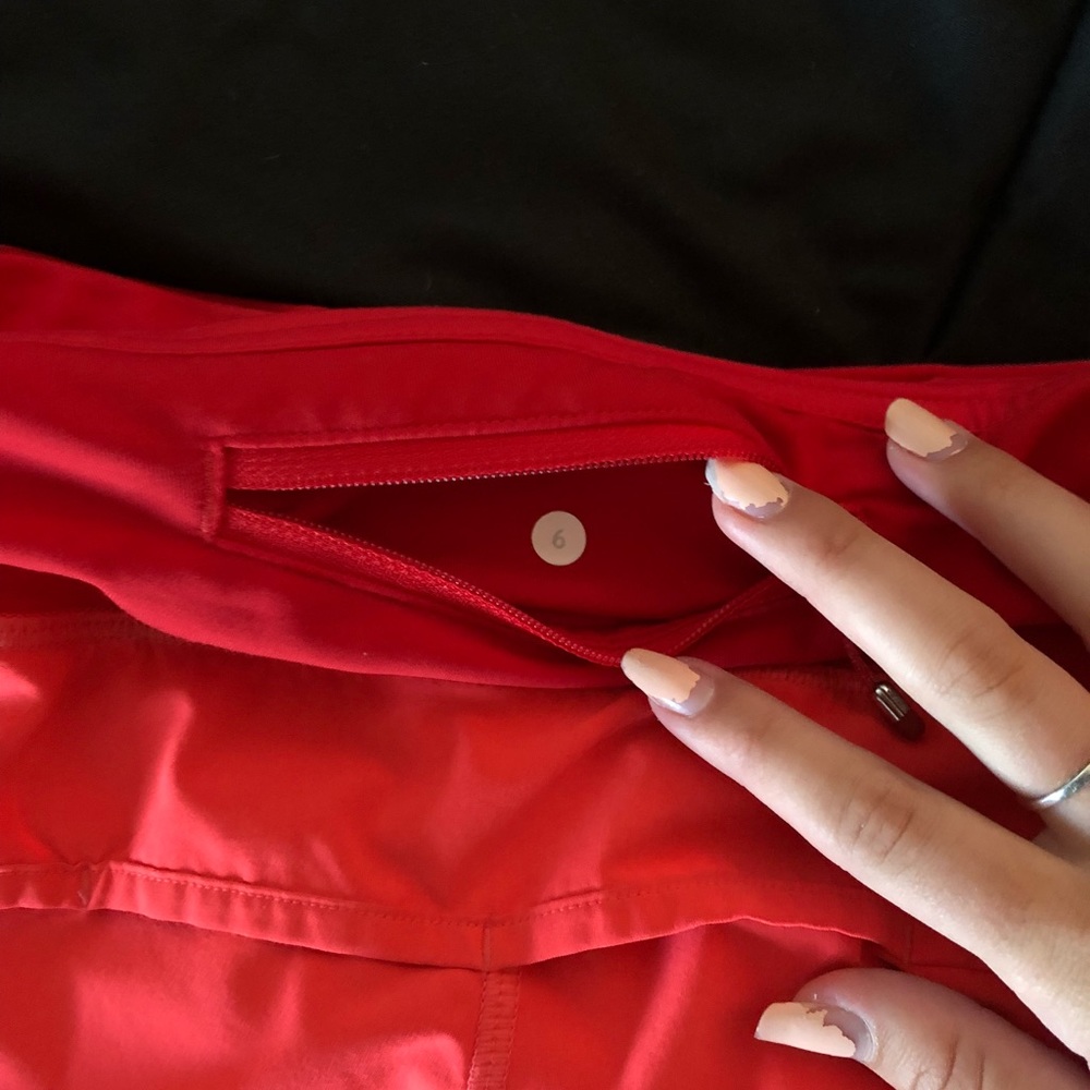 Lululemon Speed Shorts - Picture 5 of 5